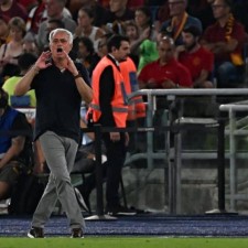 José Mourinho iznenada ostavlja po strani svoj konzervativni stil treniranja